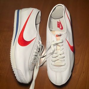 Never worn!! Nike Cortez Slim Swoosh